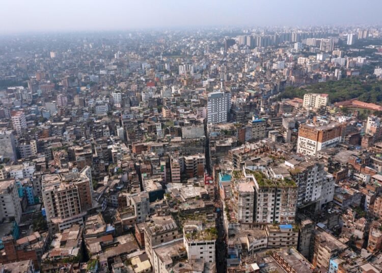 6 dead as 5.7 magnitude quake jolts Bangladesh