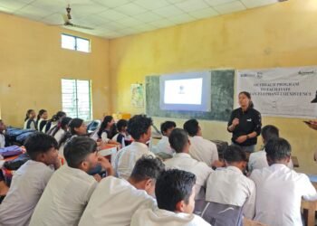 Story telling session on elephant for students in Assam schools