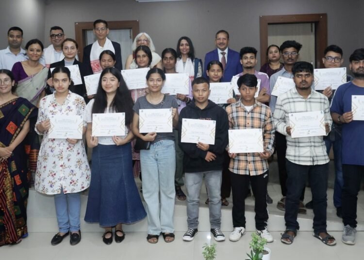 20 students with disabilities awarded scholarship