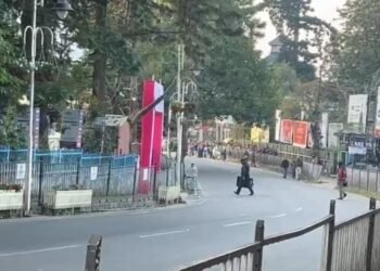 Unclaimed bag of clothes trigger bomb-scare