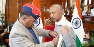 Sainik Welfare director calls on Governor