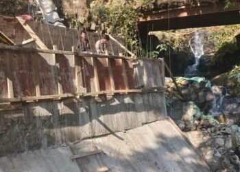 HITO halts bridge construction