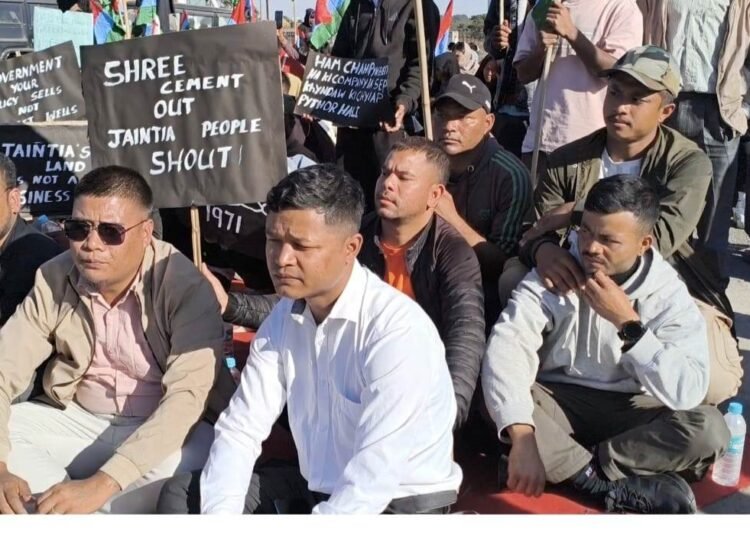 JNC, villagers stage protest against Shree Cement