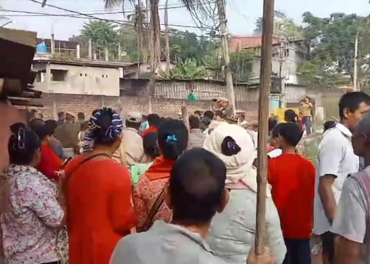 Tension erupts at Maikhuli on Assam-M’laya border