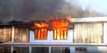 Protesters set ablaze KAAC chief’s house in Assam’s Diphu, 4 injured in police firing
