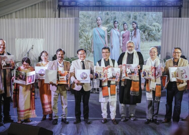 Union Minister announces plan to set up weavers’ service centre in State