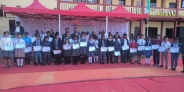 War Jaintia scholarships distributed