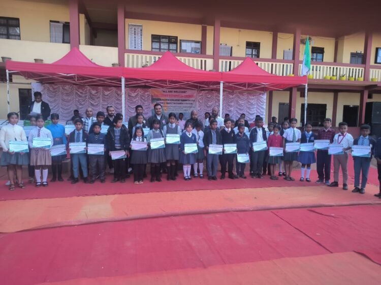 War Jaintia scholarships distributed