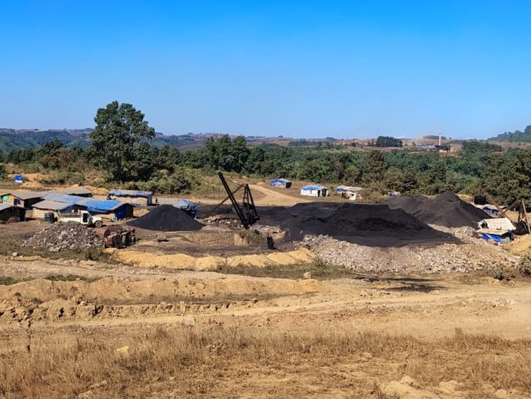 Cops draw blank after report of miners trapped