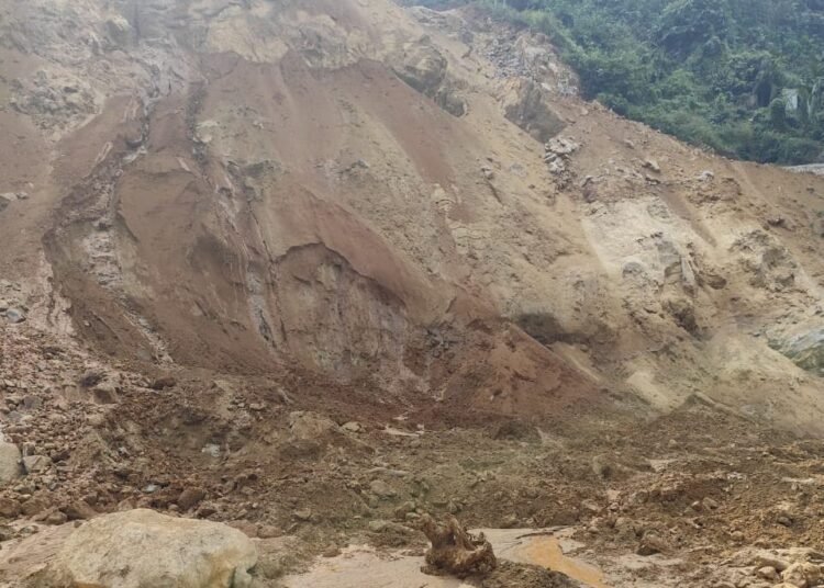 Detrimental earth cutting activities in Raid Marwet exposed
