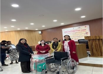 EKH admin holds special camp, distribute free aids to senior citizens & PWDs