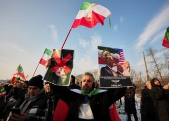 India asks its nationals in Iran to leave by available means