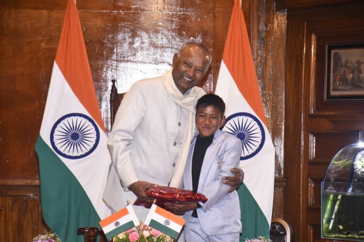 Guv interacts with youth delegates selected for Viksit Bharat Young Leaders Dialogue