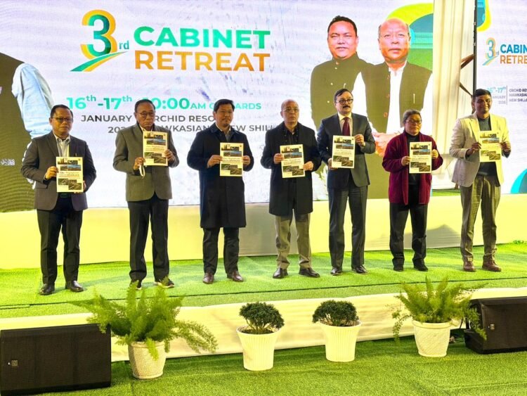 Cabinet retreat opportunity to share ideas