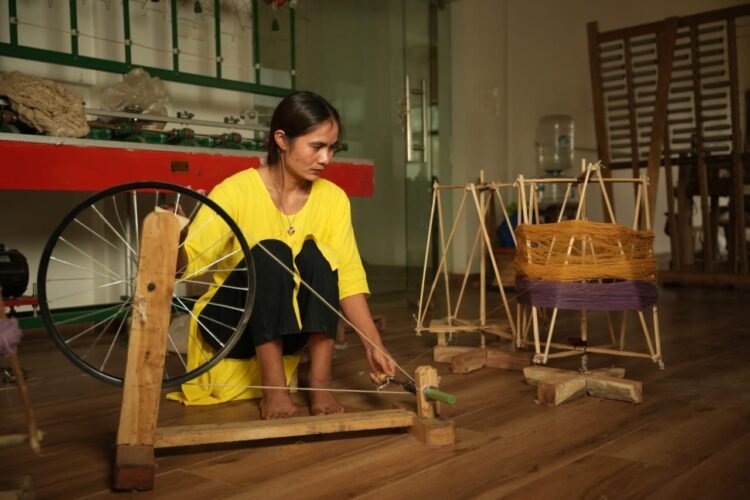 Ri Sai brings textiles, tourism and local enterprise together