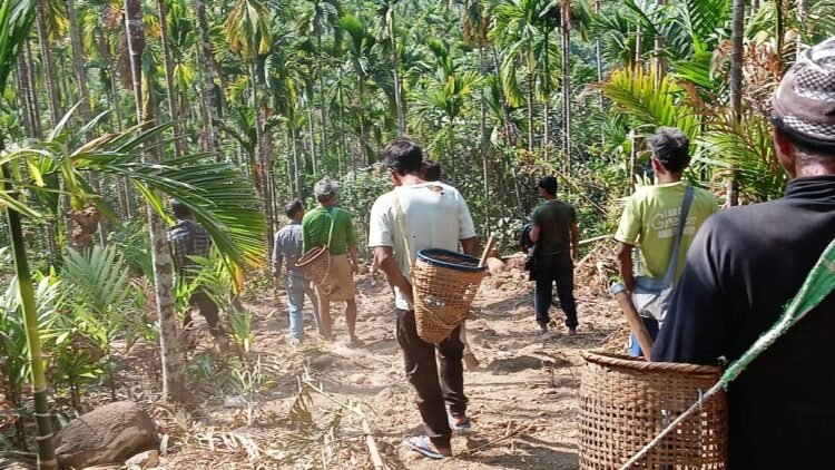 8 villages oppose international border fence, fear risk of losing farmland