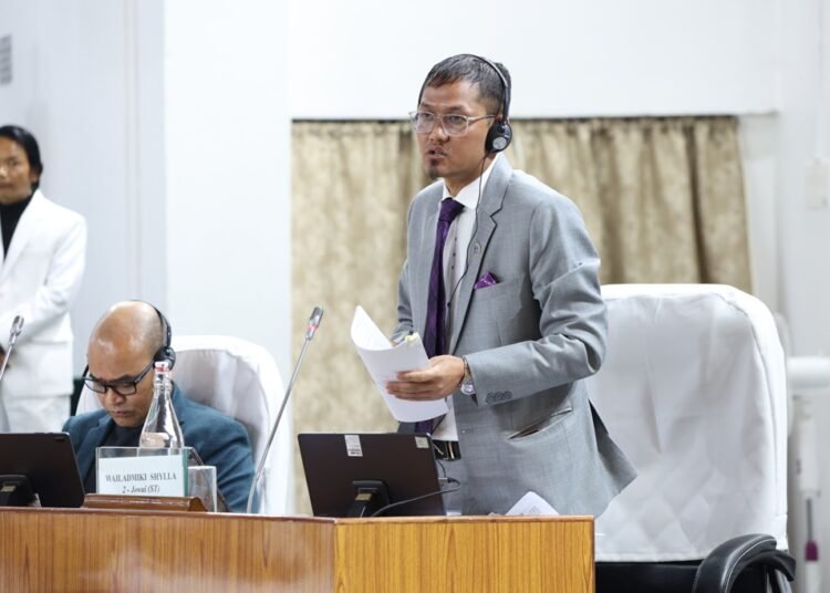 Understaffed CHCs, lack of specialists, dilapidated dialysis machines