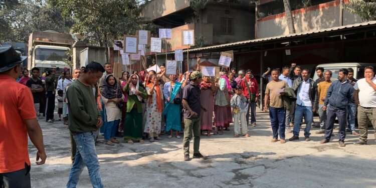 Lower Balian residents shut industrial unit in Byrnihat