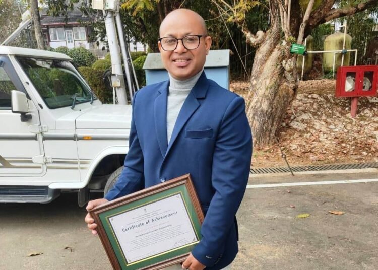 Shot in the line of duty, cop wins accolades with poetry