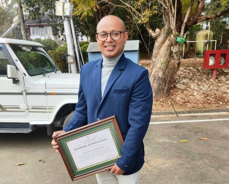 Shot in the line of duty, cop wins accolades with poetry