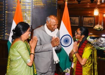 Trainee officers called on Governor