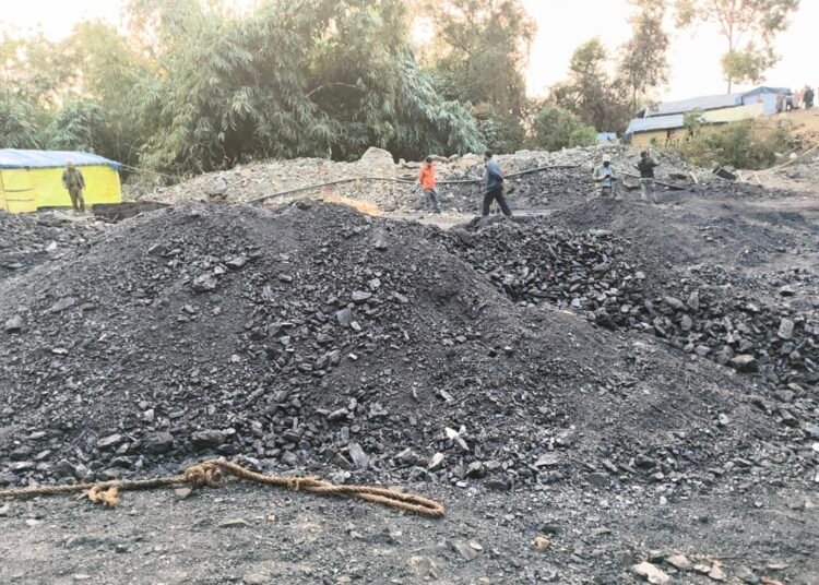 Another 300 tonnes of coal, 200 gelatin sticks recovered in EJH