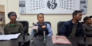 Residents object school relocation in Mawrapad