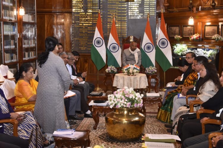 Governor chairs meeting with institutions to enhance higher education