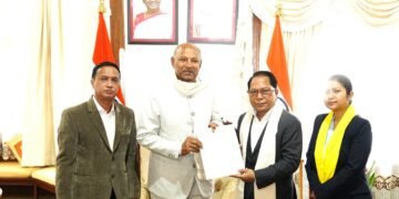 Mukul meets Guv, suggests probe into Garo Hills violence