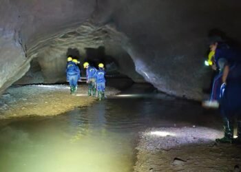 NCC cadets explore Liat Prah cave