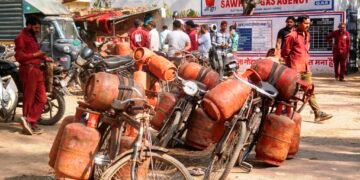 Govt says state has enough LPG stock, crisis management group formed