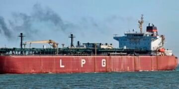 India’s over 1.7 million tonnes of oil, LNG, LPG stuck in Strait of Hormuz