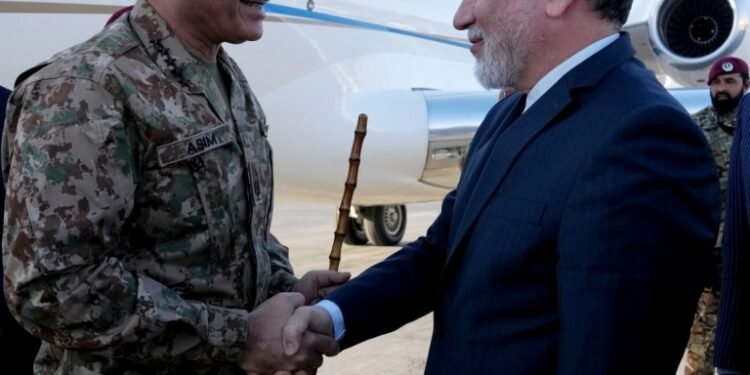 Pakistani delegation reaches Iran for peace talks