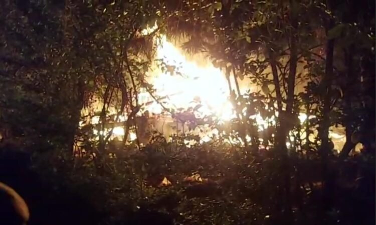 Abandoned house catches on fire; no injuries reported