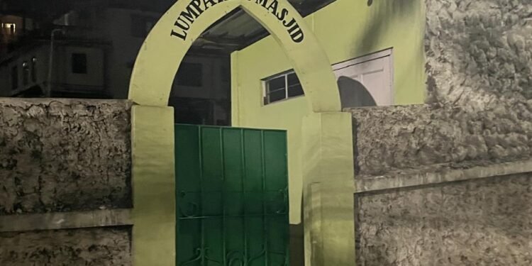 KSU targets ‘illegal’ mosque in Lumparing