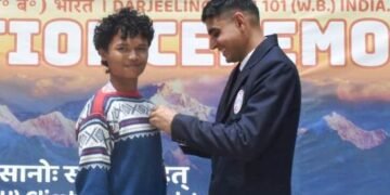 Kyrmenskhem Lyngdoh secures first position in mountaineering course