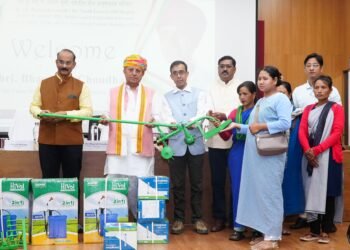 Union MoS encourages farmers on State trip
