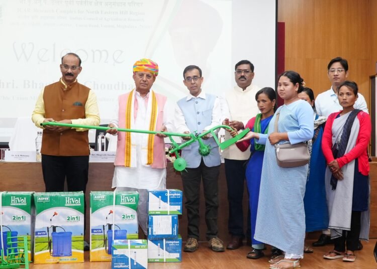 Union MoS encourages farmers on State trip