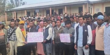 Residents of Umkyrpong village protest against Star Cement plant