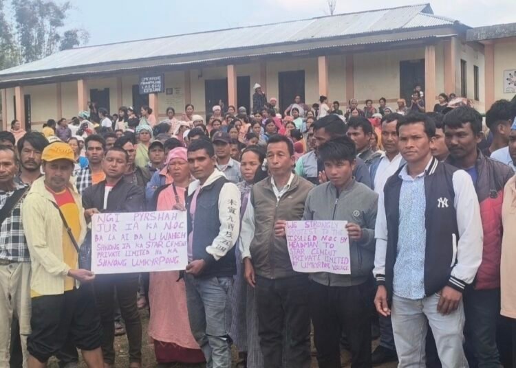 Residents of Umkyrpong village protest against Star Cement plant