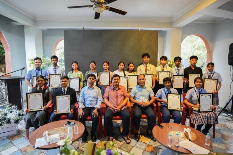 CM felicitates SSLC achievers in Garo Hills