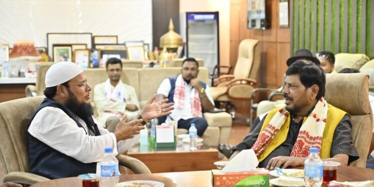 Ramdas Athawale’s praise of USTM flies in face of Himanta brickbats