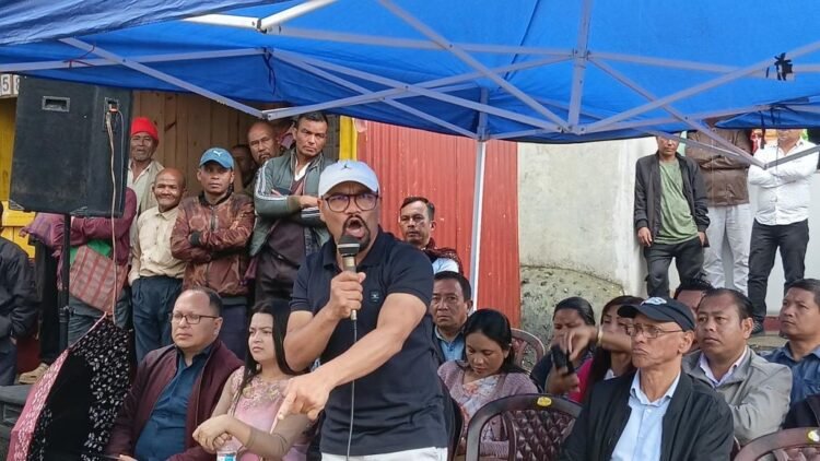 Ardent for mining for all; threatens to march on Secretariat