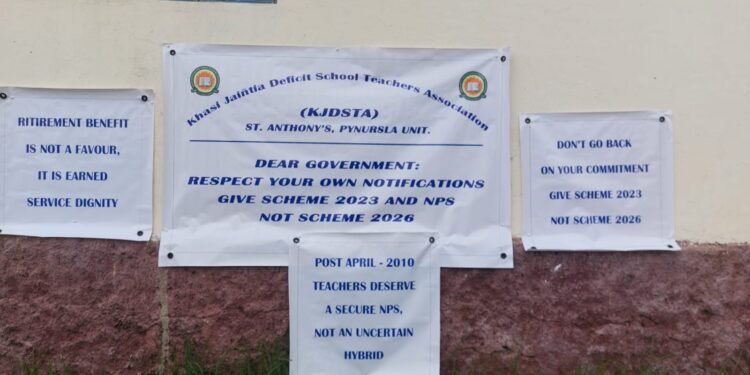 Govt-deficit teacher meeting inconclusive after walkout