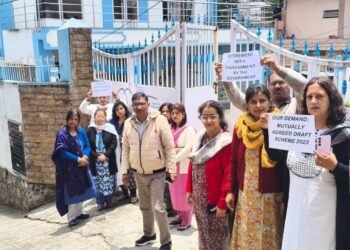 Govt invites deficit teachers for talks on provident fund