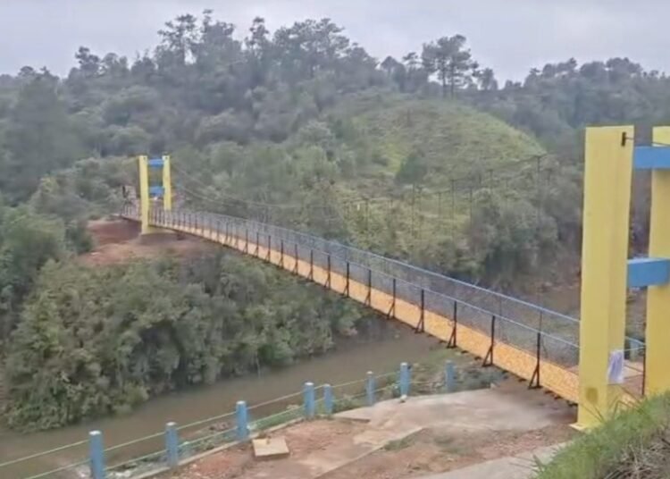 Hanging footbridge sanctioned for year-long Shangpung connectivity