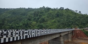 Sigh of relief for heavy vehicles as new Umiam bypass bridge opens