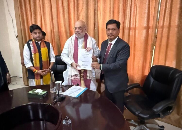 M’laya raises ILP, FCRA, district councils with Amit Shah