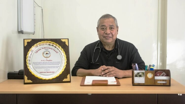 Dr Thangkhiew honoured with Lifetime Achievement Award