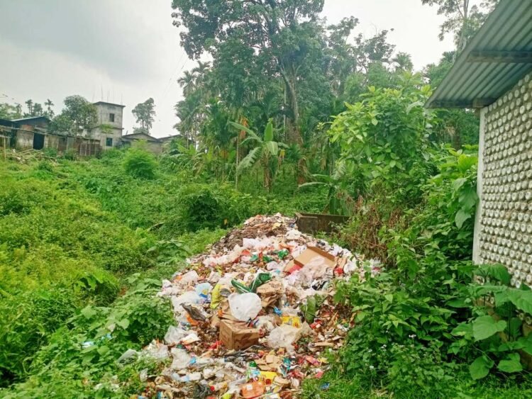GSU flags garbage dumping along stream in East Garo Hills